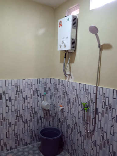 Bathroom 3, Penginapan Rudi by ZUZU, Bantul