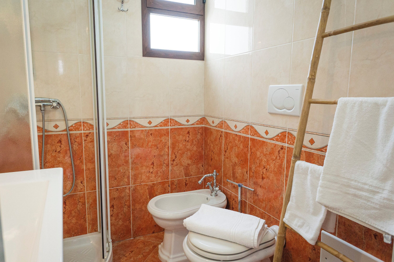 Bathroom 2, Casa Lucia Close To The Sandy Beach, Lecce