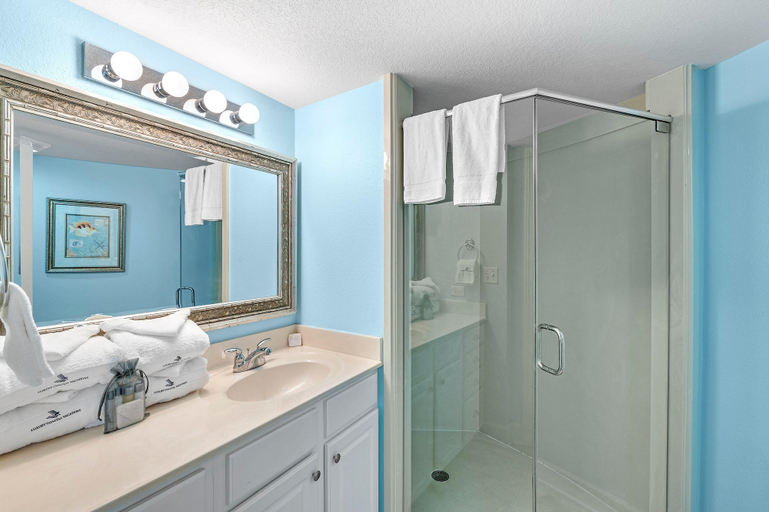 Bathroom 3, Perdido Towers West 107, Escambia
