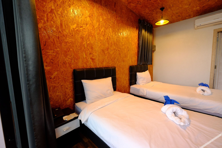Bedroom 2, N&C Resort, Phang Khon
