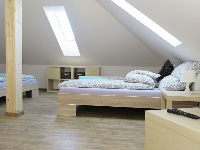 Bedroom, Woodland Escape With Garden, Schwandorf
