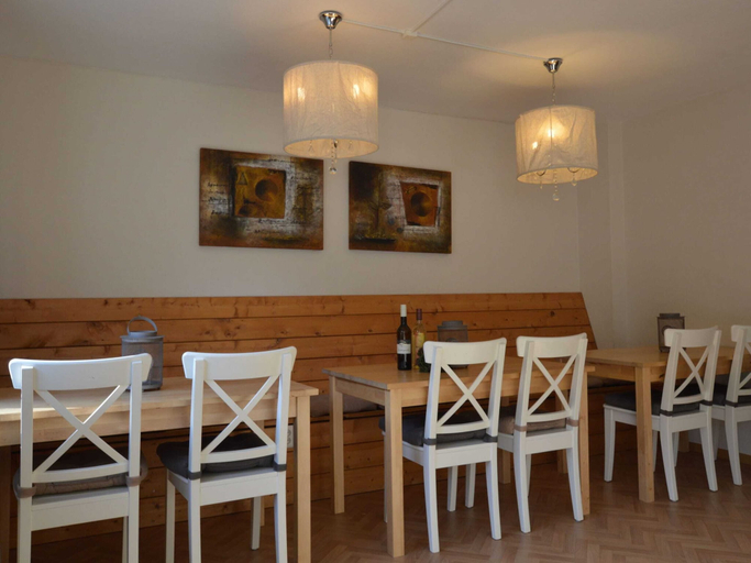 Food & Drinks 5, Holiday home in nice surrounding, Bernkastel-Wittlich
