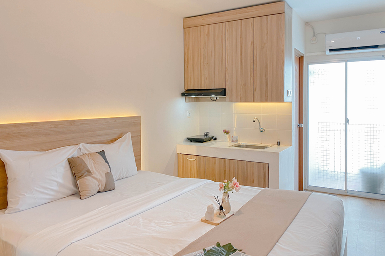 Well Furnished Studio Apartment at Cinere Resort By Travelio, Depok