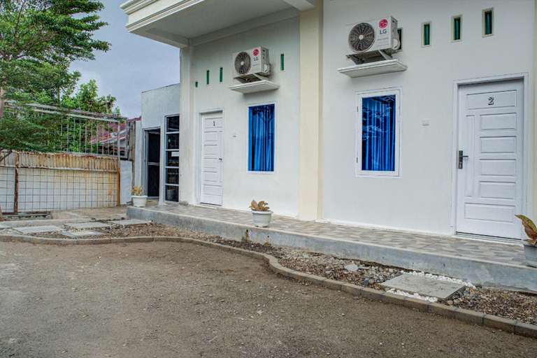 Exterior & Views 1, OYO 3266 Alifah Residence Syariah, Padang