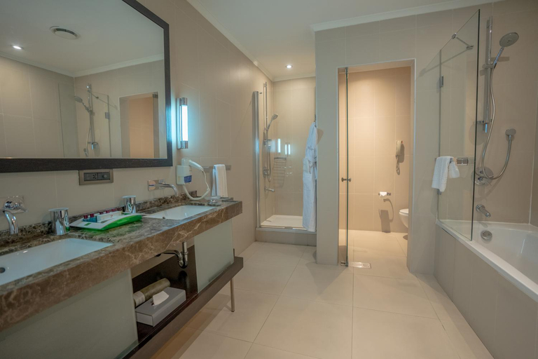 Bathroom 11
