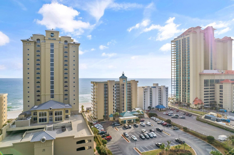 Exterior & Views 2, Romar Place 1002, Baldwin