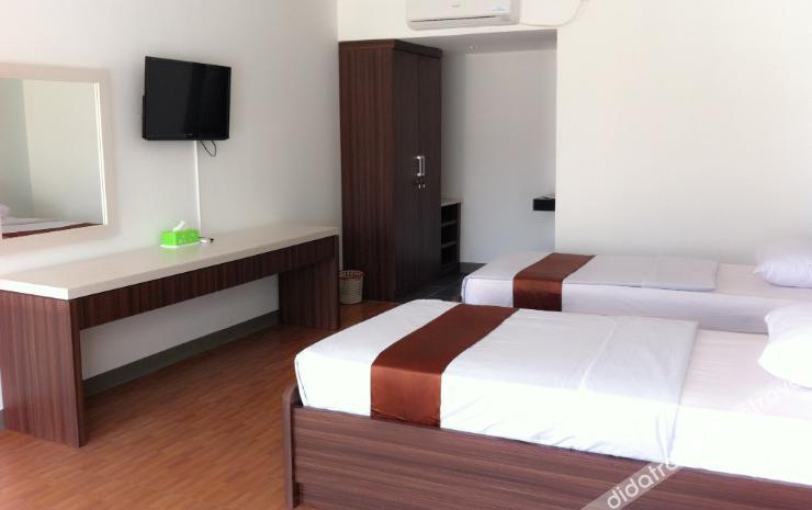 Bedroom 2, PUNCAK VILLAGE HOTEL & KAMPUNG MAIN ANAK, Bogor