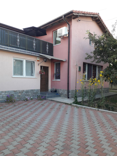 Others 2, Vila Roz, Mangalia