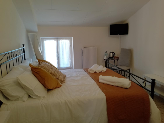 Bedroom 18