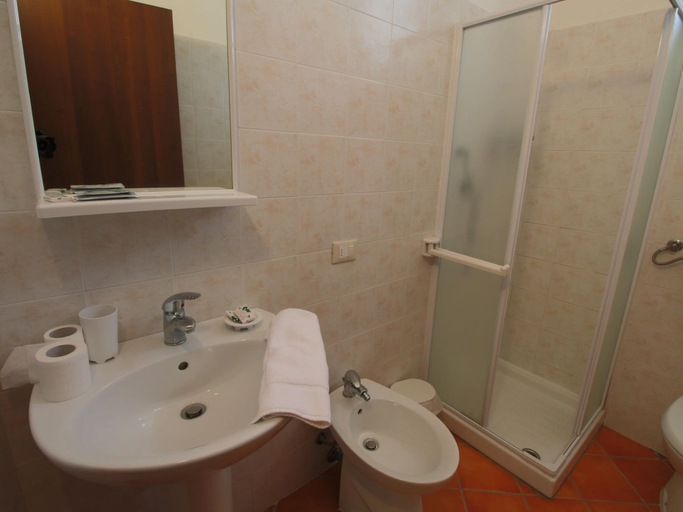 Bathroom 4, Hill View Retreat w/ Pool, Pesaro E Urbino