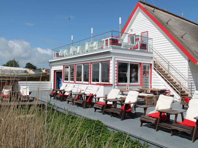 Exterior & Views 2, Geraumige Wohnung mit Garten in Zingst, Vorpommern-Rügen