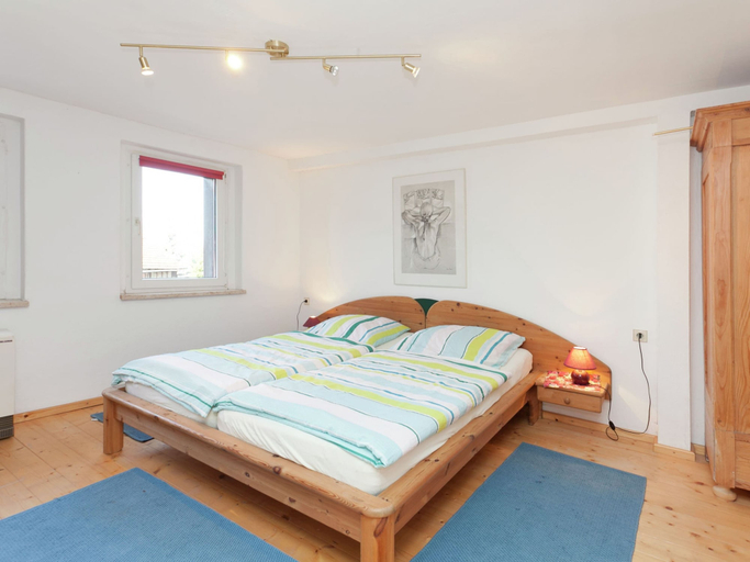 Bedroom 3, Lovely First Floor Apartment on the Edge of Bode, Harz