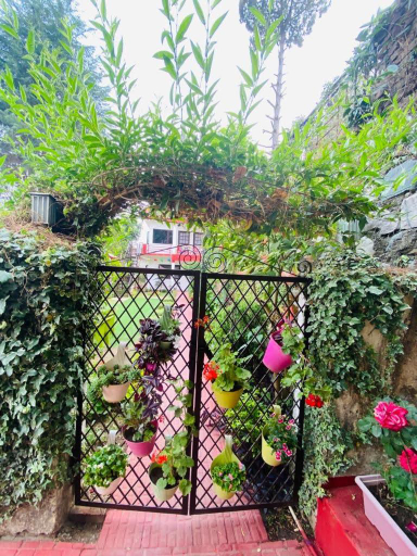 Others 4, Sunrest Villa, Nainital