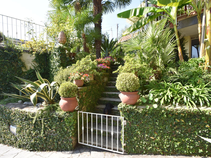 Others 5, Chalet by Lake Maggiore With Garden Views, Verbano-Cusio-Ossola