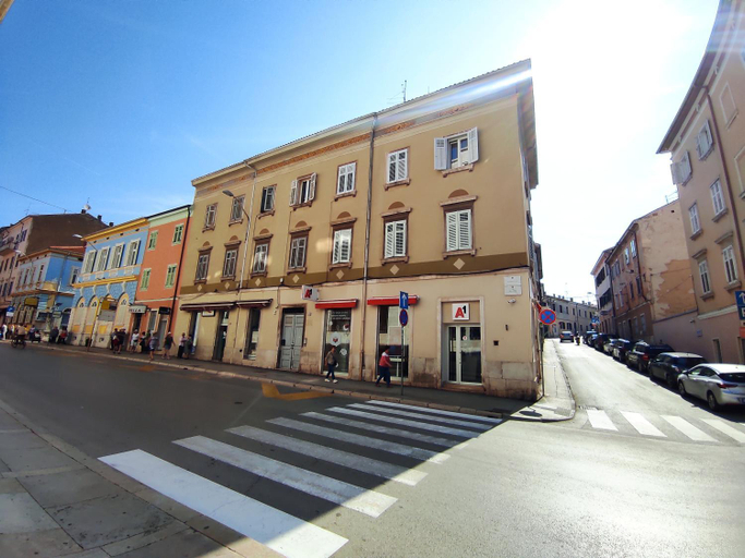 Others 4, Papavero rooms, Pula