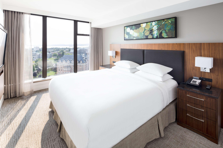 Bedroom 2, DoubleTree by Hilton Victoria, Capital