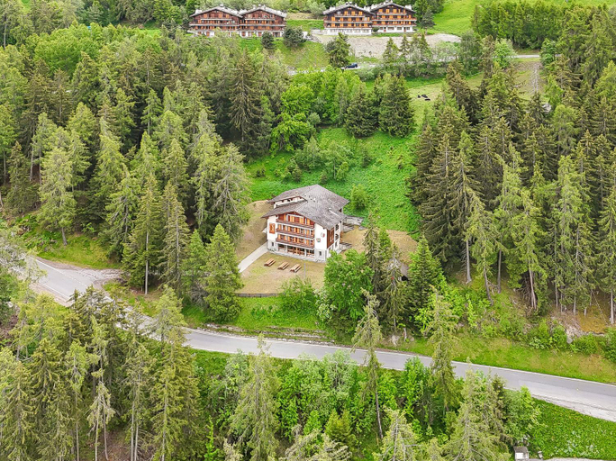 Others 5, Chalet de l Ours AUTHENTIC Etage Valerie 12 pers, Hérens