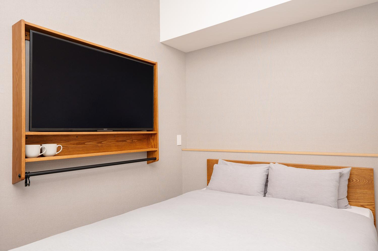 Bedroom 13