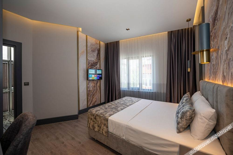 Bedroom 2, World Class Airport Hotel, Arnavutkoy