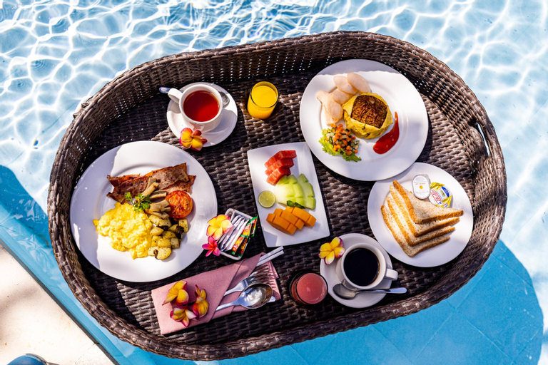Food & Drinks