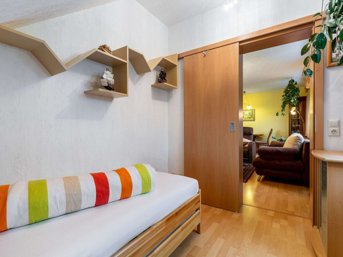 Bedroom 2, Gemutliche Ferienwohnung am Waldrand, Hochsauerlandkreis