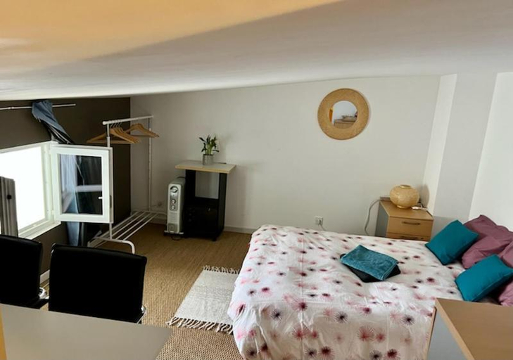 Others 5, Chambre Alienor d'Aquitaine, Gironde