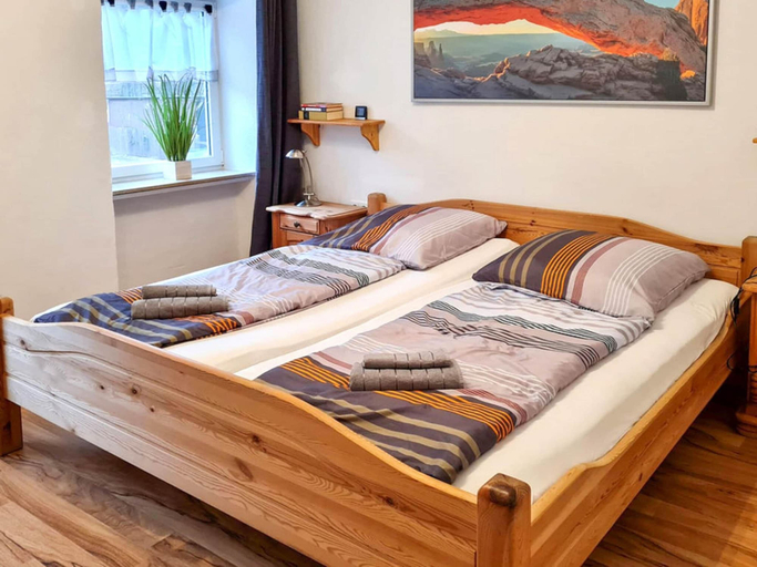 Bedroom 2, Apartment in Deudesfeld With Private Terrace, Vulkaneifel