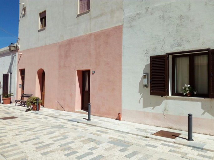 Others 5, A casa du zu Toto, Trapani