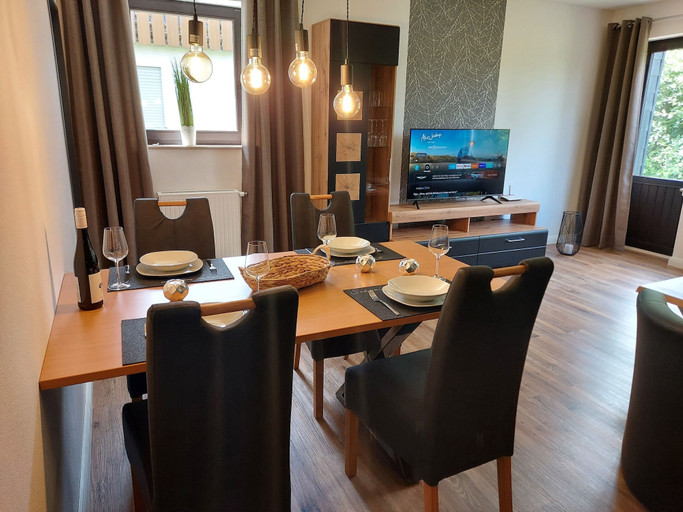 Dining 3, Moderne Wohnung in Winterberg Nahe Skigebiet, Hochsauerlandkreis