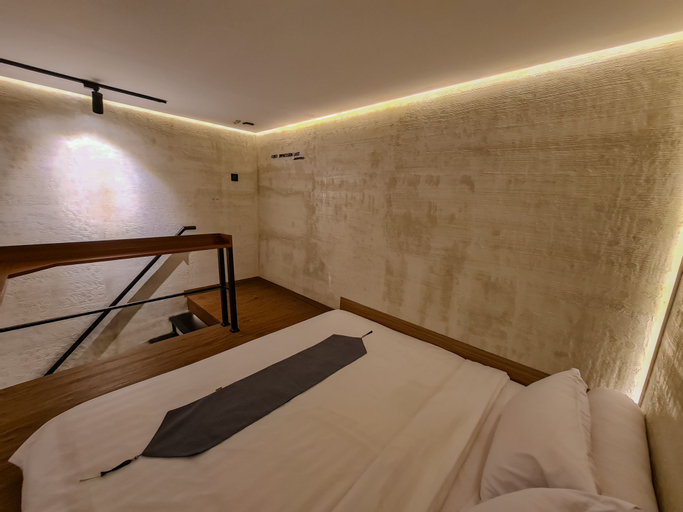 Bedroom 30
