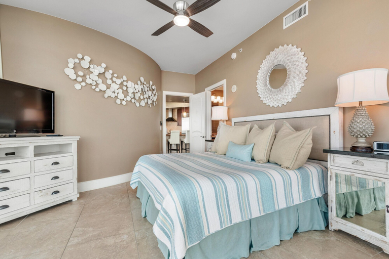 Bedroom 3, Turquoise C601, Baldwin