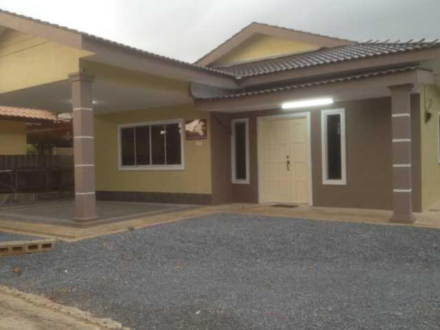 Exterior 2
