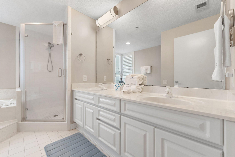 Bathroom 4, Beach Colony West 11B, Escambia