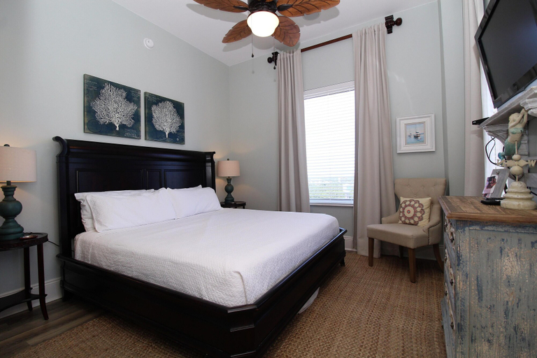 Bedroom 3, Indigo East 2001, Escambia