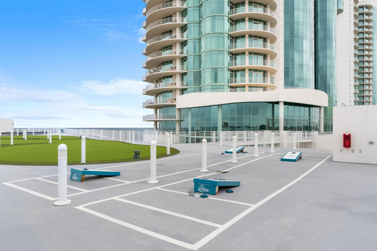 Exterior & Views 2, Turquoise C1009, Baldwin