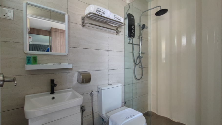 Bathroom 2, Solesor Kampong Beach Resort, Port Dickson