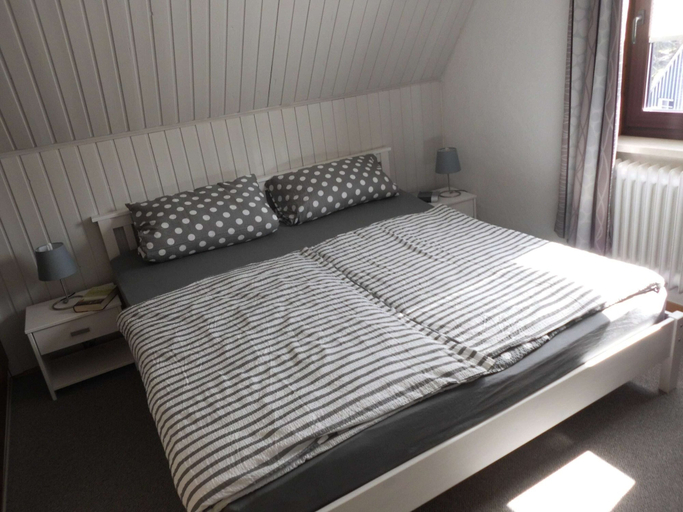Bedroom, Apartment in Langewiese Sauerland With Garden, Hochsauerlandkreis