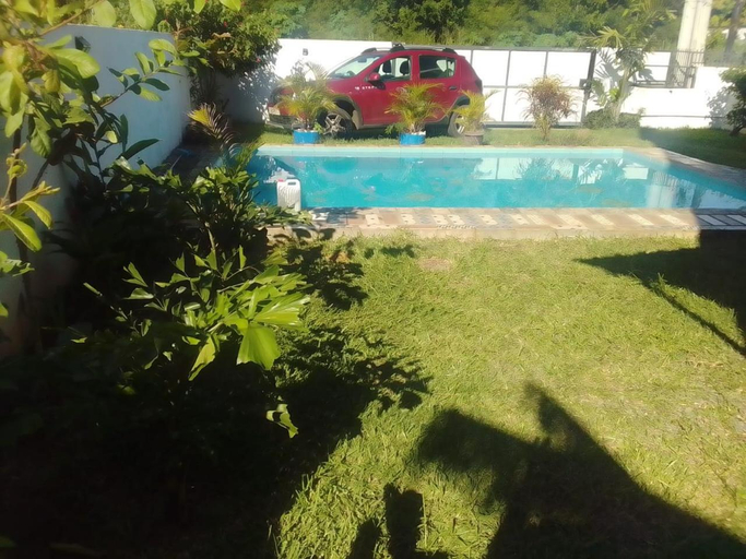 Sport & Beauty 1, Groundfloor Apartment and Firstfloor Apartment with charming pool near sandy beach and commerces nea