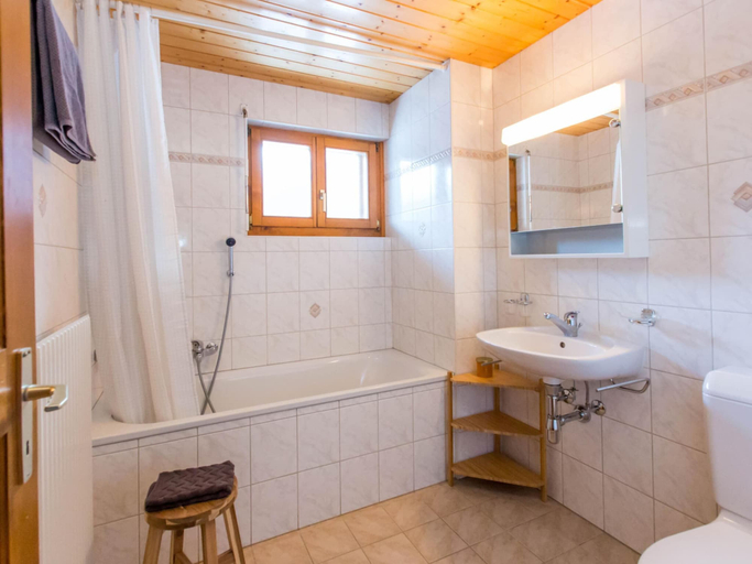Bathroom 4, Apartment in La Tzoumaz Near Ski Slopes, Martigny