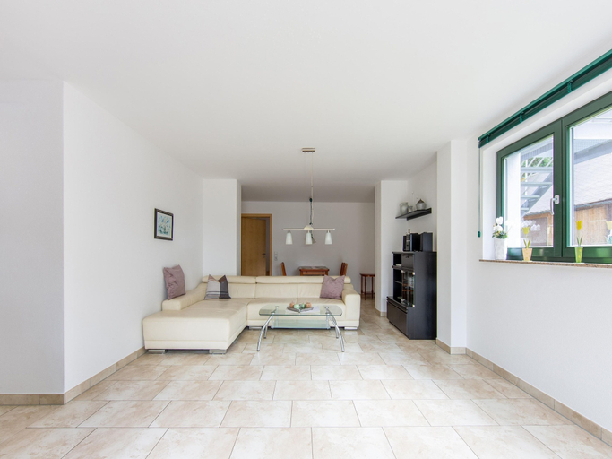 Living room 3, Holiday Home With Terrace, Hildburghausen