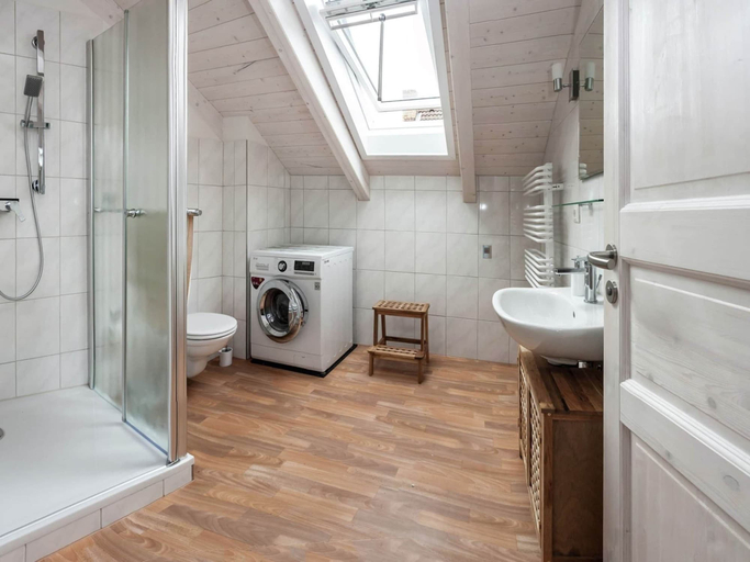 Bathroom 4, Ruhige Ferienwohnung mit Parkplatz in Thale, Harz