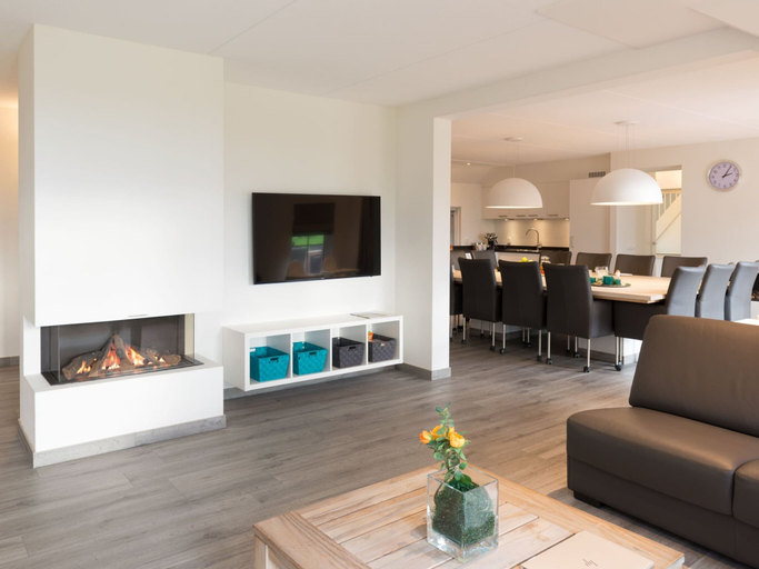 Property amenity 4, Cozy Group Stay w/ Fireplace, Ommen