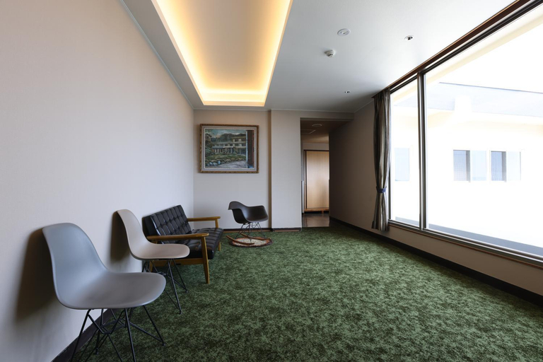 Public Area, Miyahama Grand Hotel, Hatsukaichi