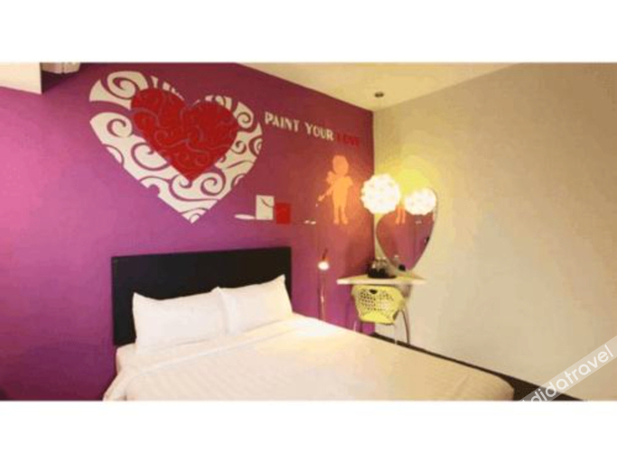 Others 2, Hotel Zamburger Bliss, Johor Bahru