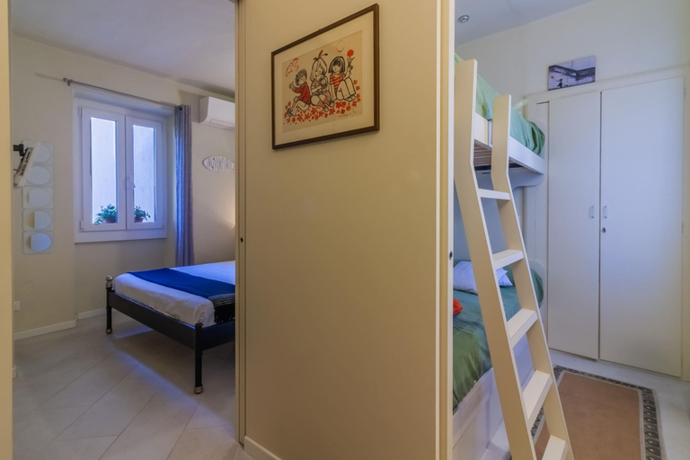 Bedroom 5, La Casa di Cora in Perledo, Lecco