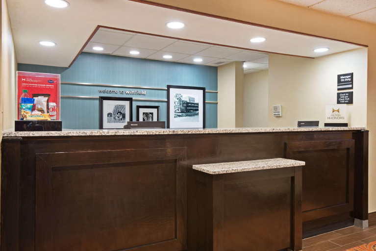 Public Area 3, Hampton Inn Winfield/teays Valley, Putnam
