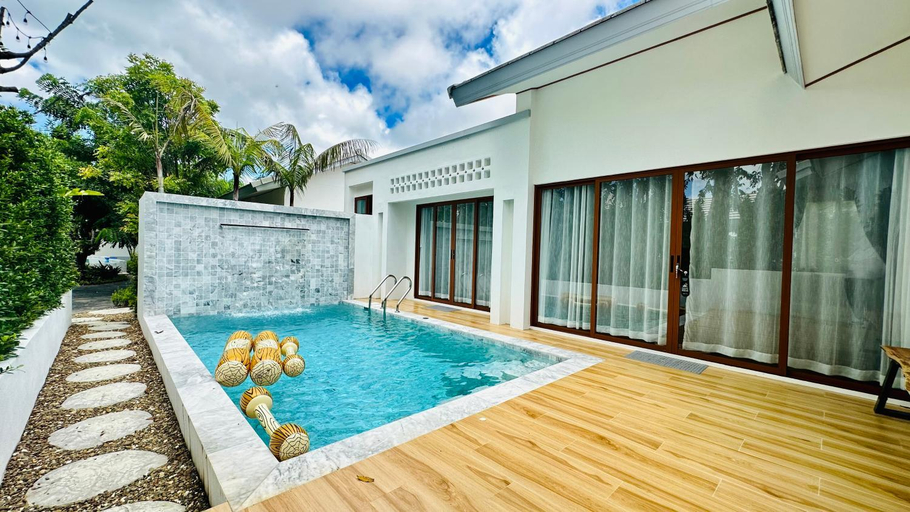 Swimming Pool 6