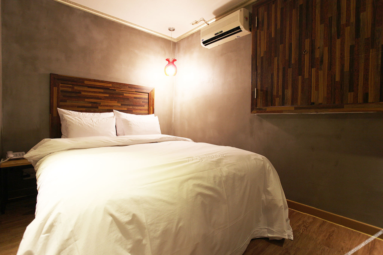 Bedroom 3, Yeongdeungpogucheong Station SL, Yeongdeungpo