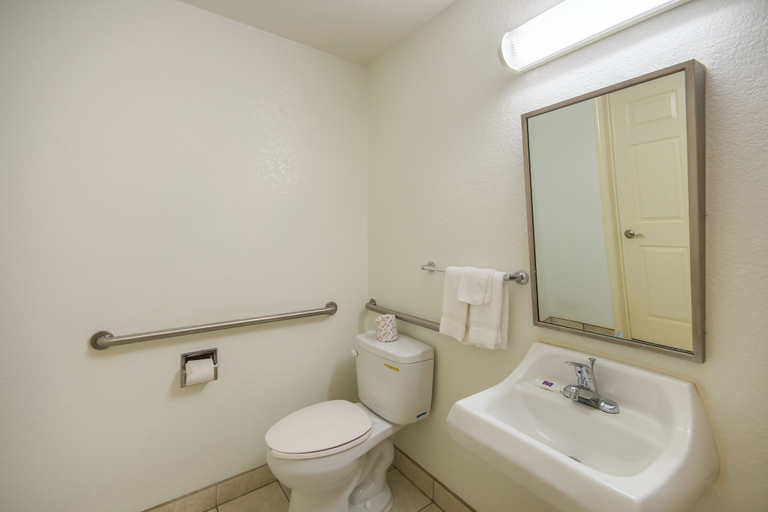 Bathroom 4, Americas Best Value Inn & Suites Humble, Houston