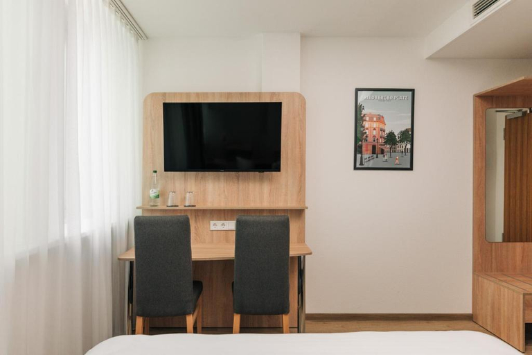 Bedroom 9